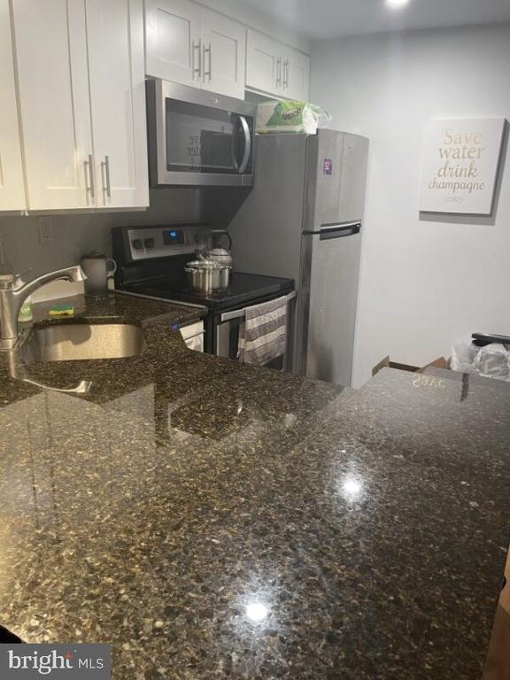 Photo - 1324 Locust St Unit 205