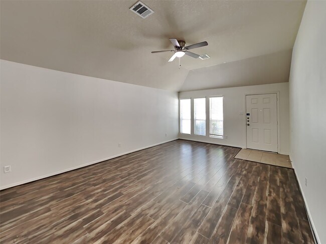 Photo - 2322 Old Ox Rd