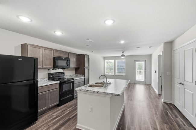 Photo - Cedar Bluff Apartments