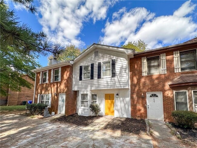 Photo - 639 Hunting Creek Ln SE