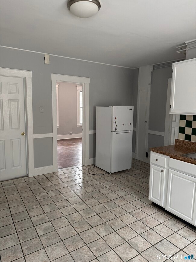 Photo - 165 Adelaide St Unit 2nd Floor