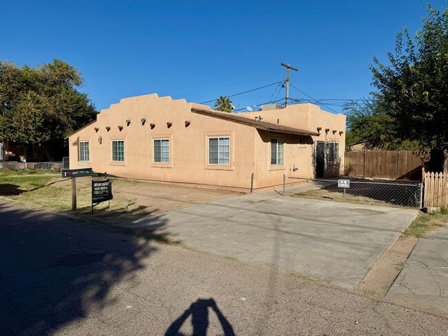 Building Photo - 985 S 37th Ave Unit A