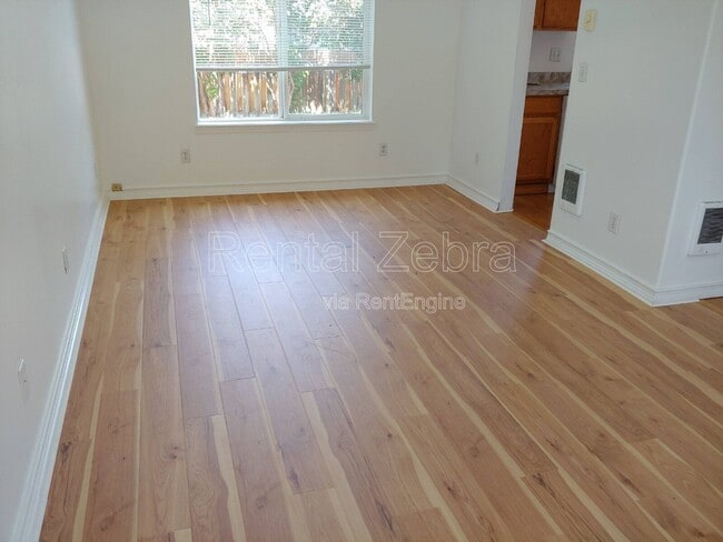 Photo - 2945 SW Salmon Ave