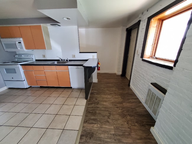 Photo - 70 Market St Unit Apt L