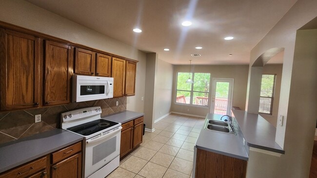 Photo - Located In the heart of Stone Oak