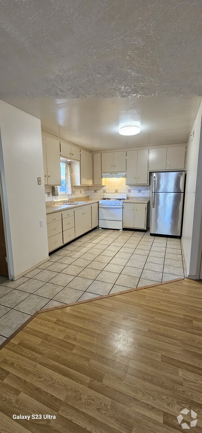 Building Photo - 2507 N East St Rental