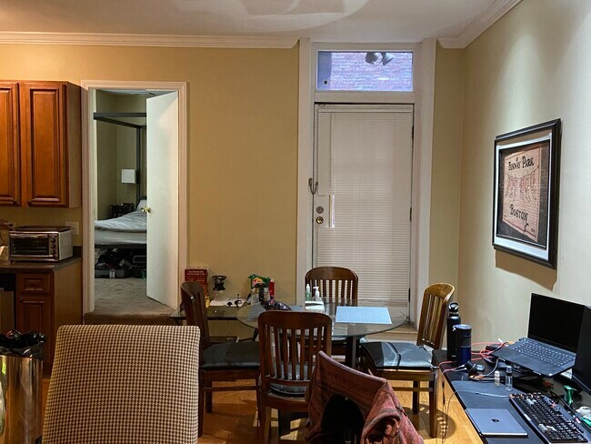 Photo - 48 Hereford St Unidad GF