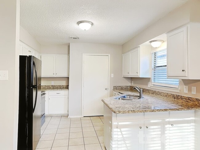 Photo - 2309 Rolling Creek Run