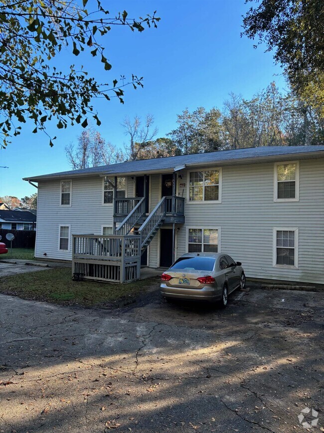 Building Photo - 2555 Chateau Ln Rental