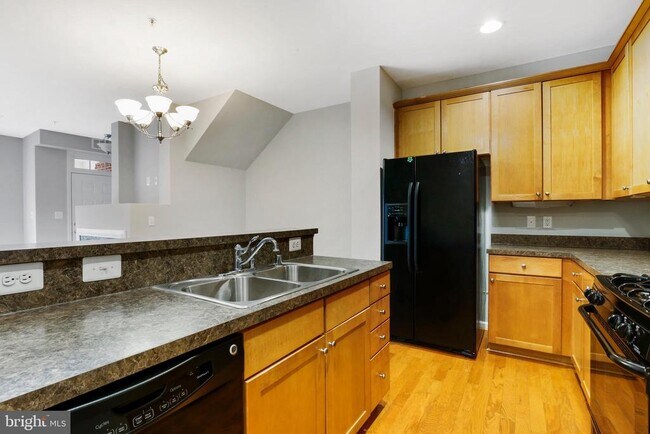 4455 Beacon Grove Cir