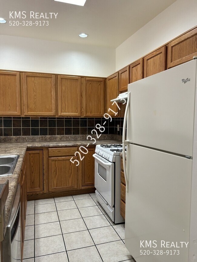 Photo - 781 N Anita Ave