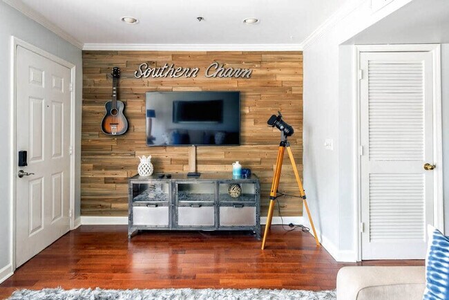 Photo - 125 Lea Ave Unit ID1023071P