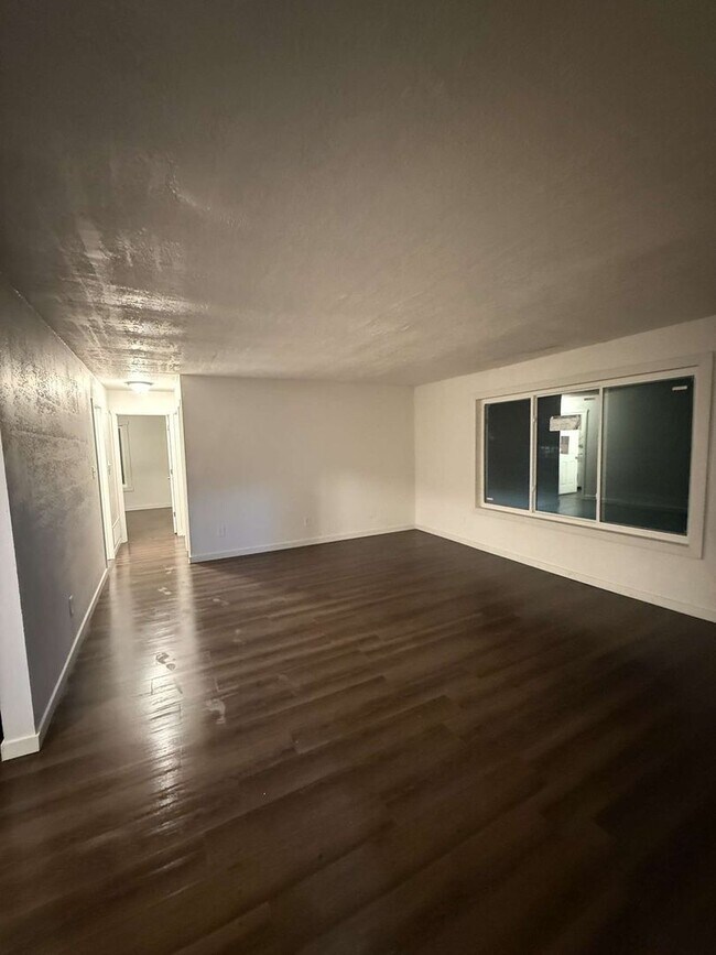 Photo - 1048 Langley Rd Unidad 2