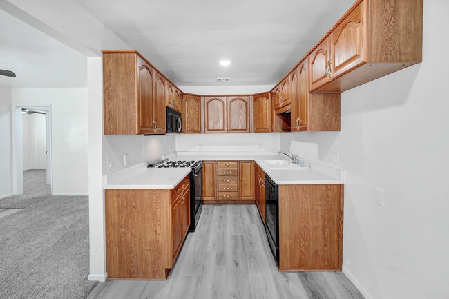 Photo - 8033 Grace Ave