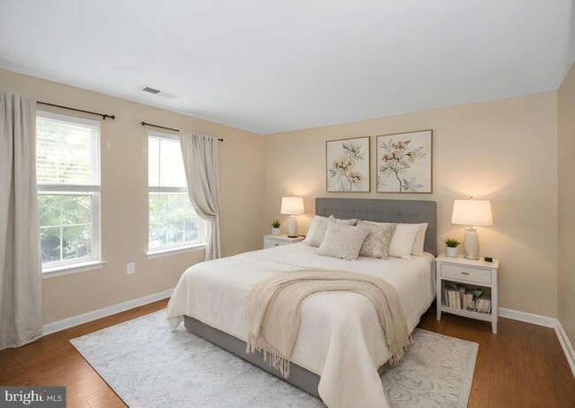 Photo - 1067 Gardenview Loop