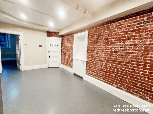 Photo - 36 High St Unit B2