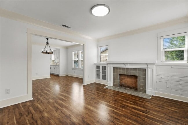 Photo - Charming 3-Bedroom Craftsman with Modern U...