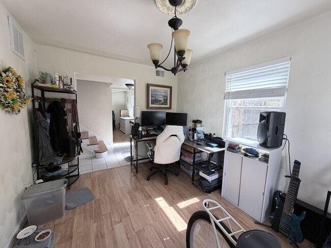 Photo - 3327 Lakecrest Rd