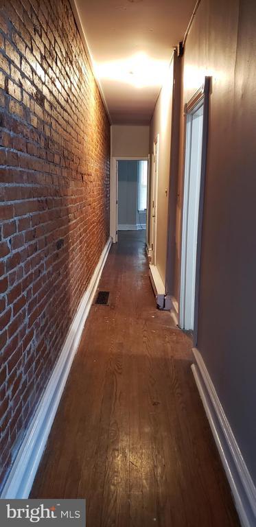 Building Photo - 2118 Washington St Unit 2