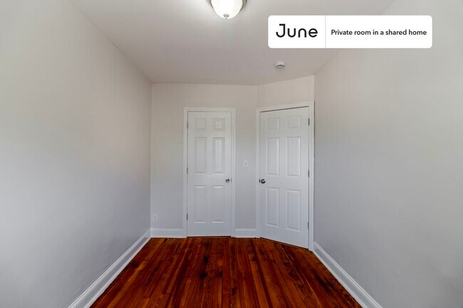 Photo - Room in Shared 4 bed/1 bath home Unit D