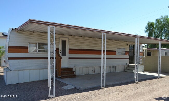 Building Photo - 677 S Warner Dr Rental