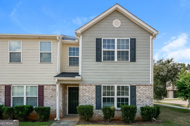 Photo - 1645 Hydrangea Ln Townhome