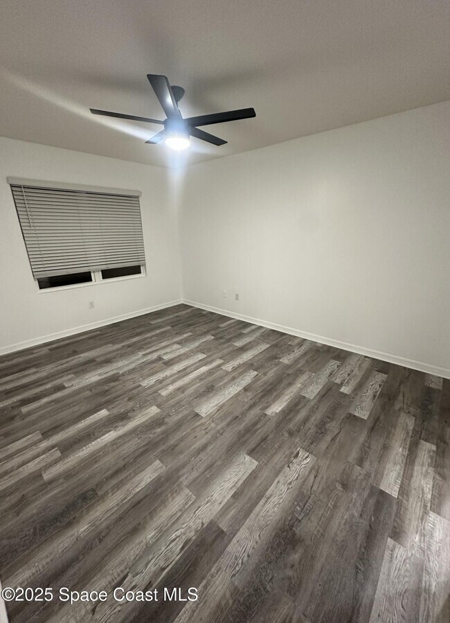 Photo - 1168 Casey Ave