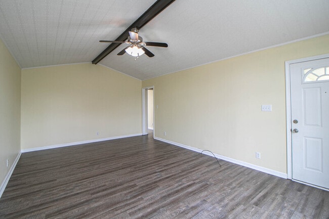 Photo - 329 Northridge Dr