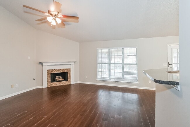 Photo - 13231 Braybourne Pkwy