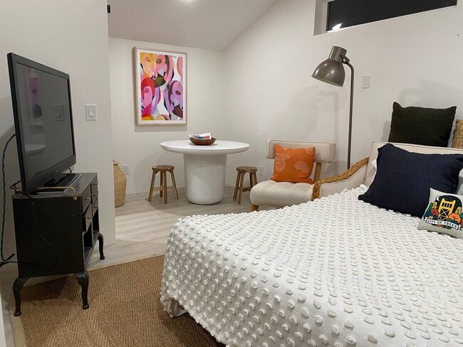 Building Photo - 2744 14th St Unit Casita