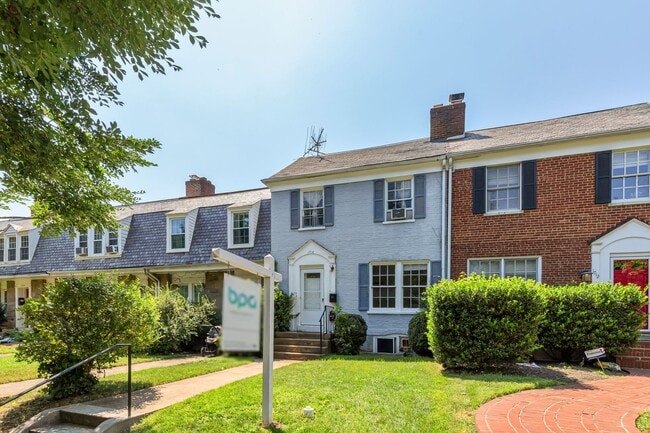 Photo - 1710 37th St NW Unit #2