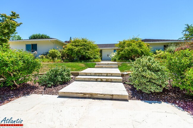 Stunning & Remodeled Home | Desirable Sara... - Stunning & Remodeled Home | Desirable Sara...