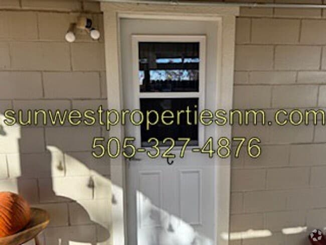 Building Photo - 318 N Monterey Ave Unit C Rental