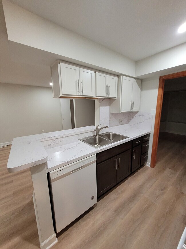 Photo - 3316 Huntington Ln