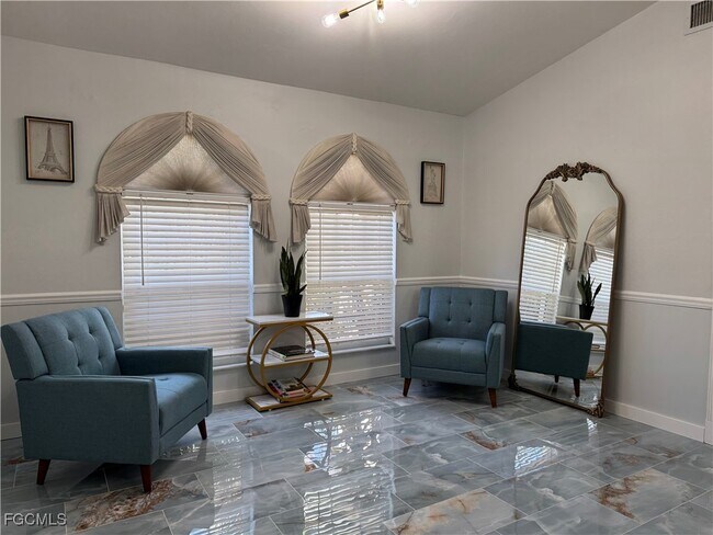 Photo - 3707 SE 8th Pl