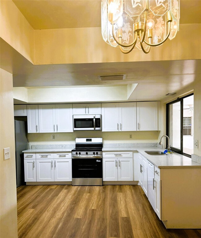 Photo - 7450 SW 15th St