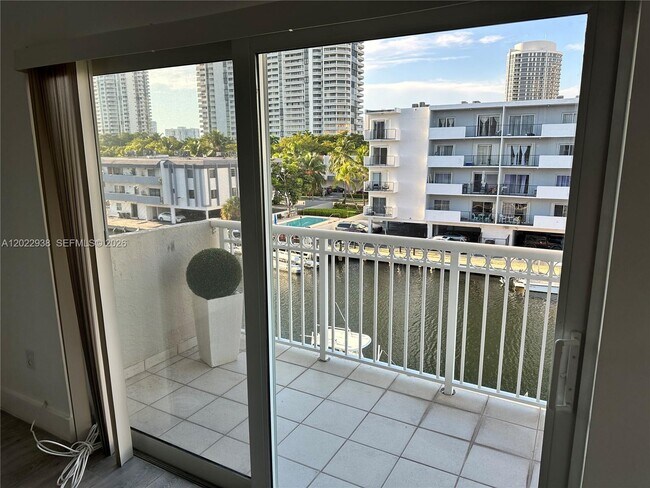 Photo - 3601 NE 170th St Unit 409