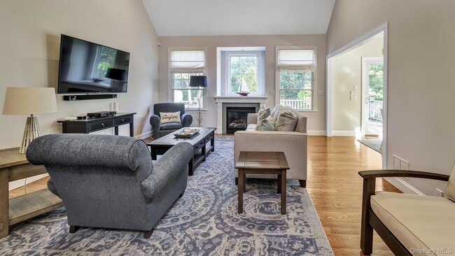 38 Bridle Path