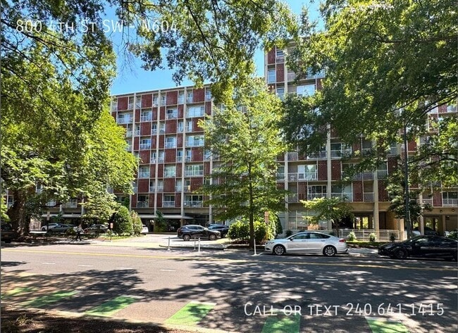 Building Photo - 800 4th St SW