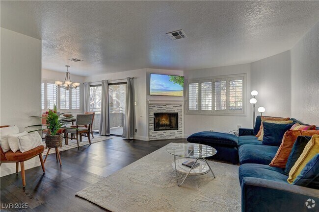 Building Photo - 5020 S Rainbow Blvd Unit 105 Rental