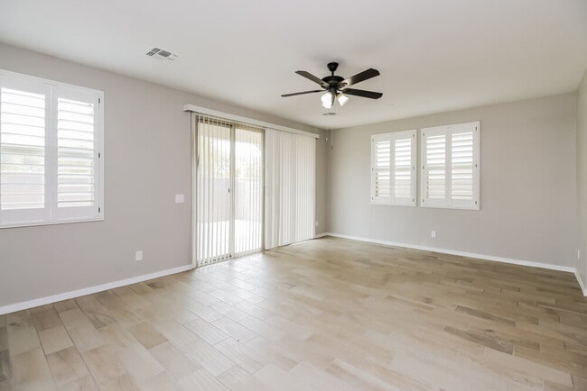 Photo - 1963 S Follett Way