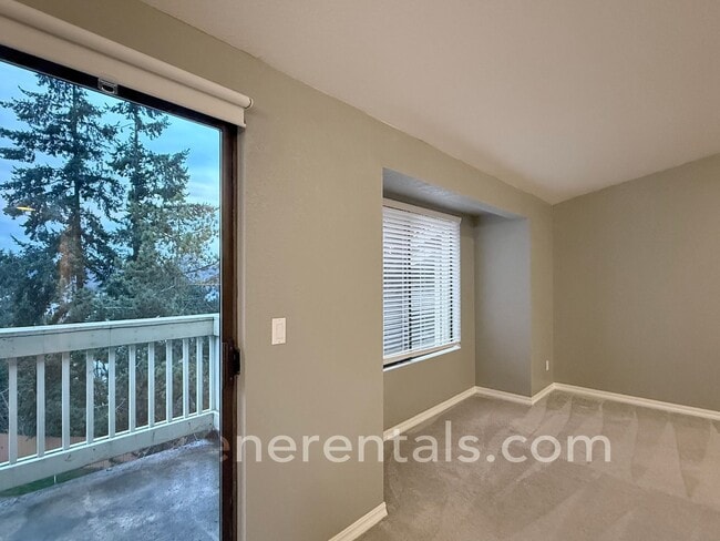 Photo - 2BR/1.5BA 3rd Floor Condo Overlooking Sinclair Inlet