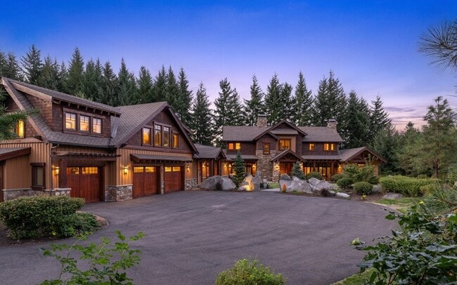 Building Photo - Luxury Living in Tumble Creek