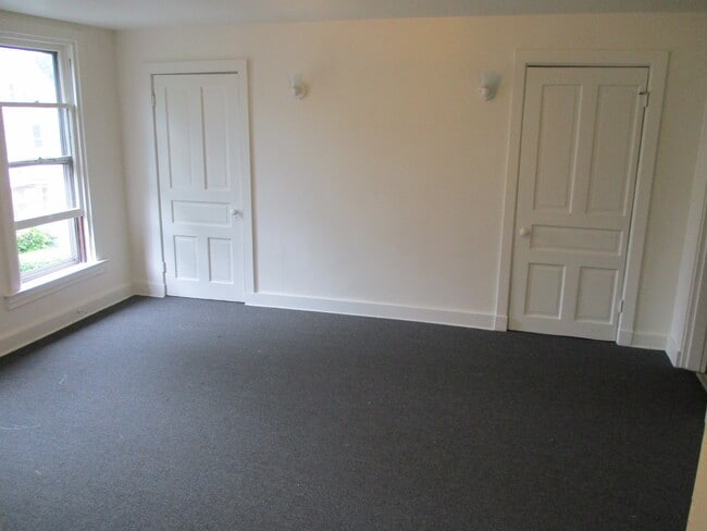 Bedroom 1 - 228 Green St Unidad B