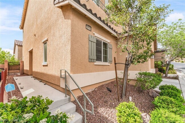 Photo - 10749 Cather Ave