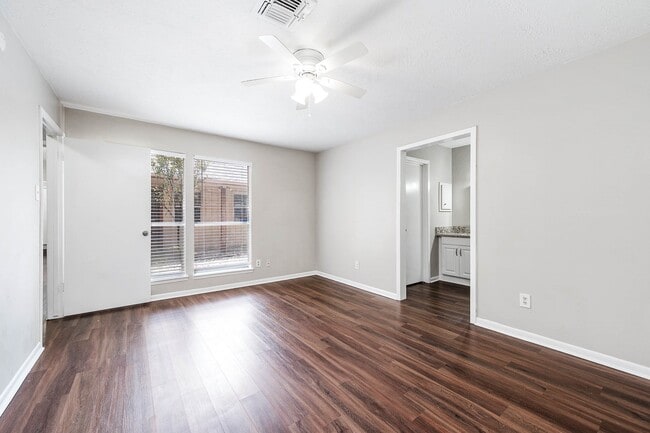 Photo - 1922 Arcadia Dr