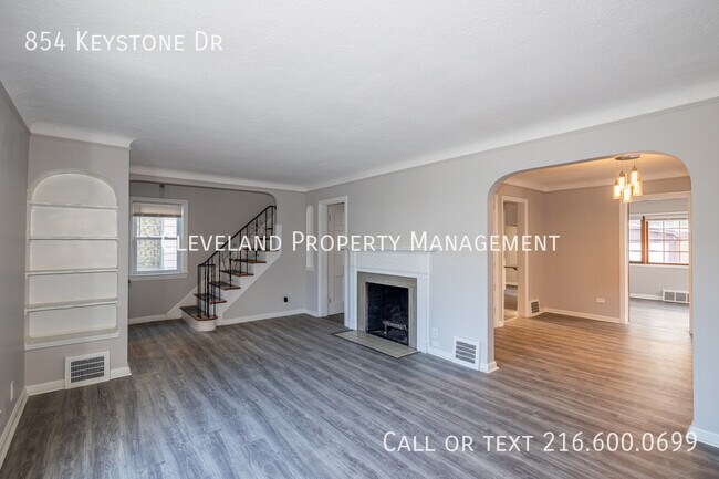 Photo - 854 Keystone Dr