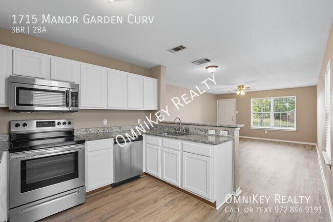 Photo - 1715 Manor Garden Curve