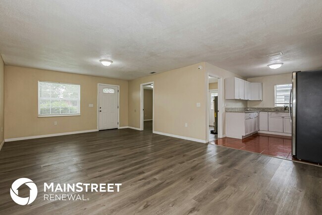 Photo - 2607 Lindell Ave