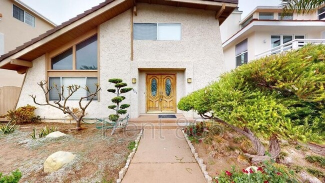 Photo - 4837 Oceanaire St